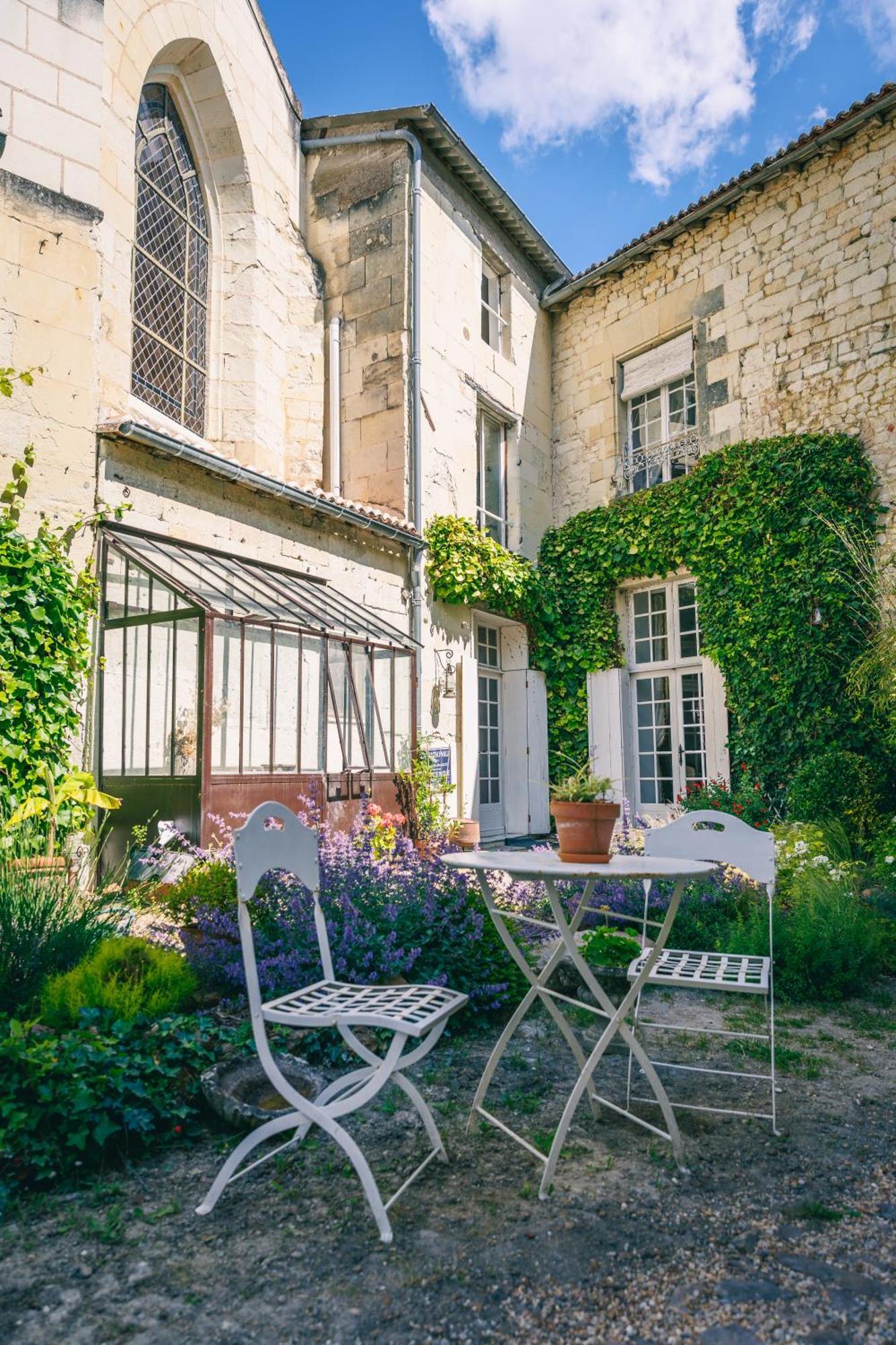 Le Prieure Sainte Croix Hotel Loudun Ngoại thất bức ảnh