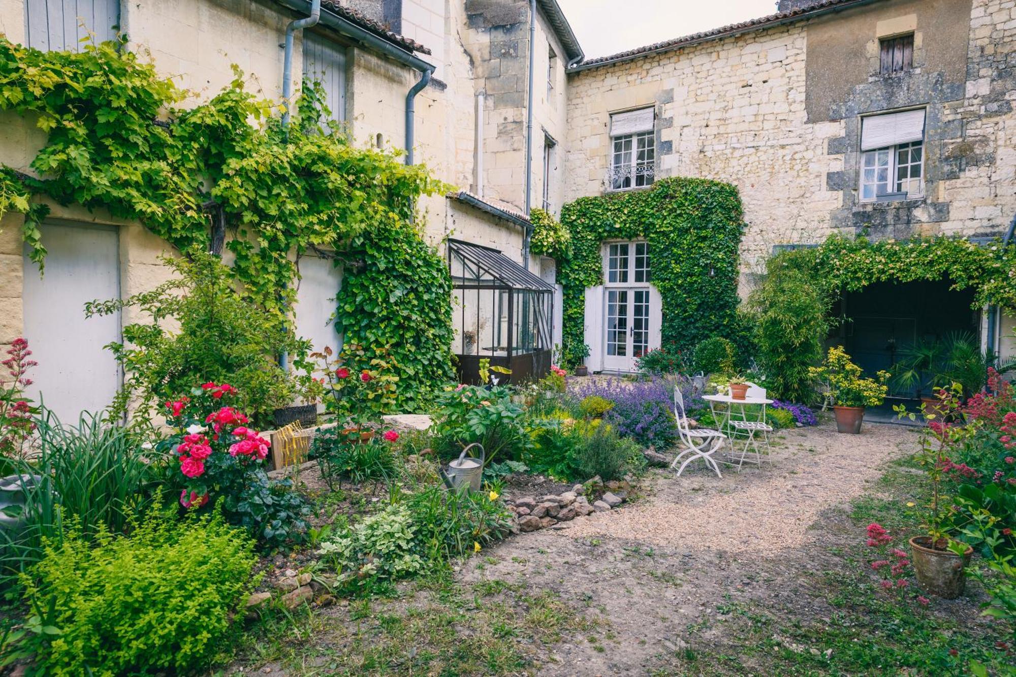 Le Prieure Sainte Croix Hotel Loudun Ngoại thất bức ảnh