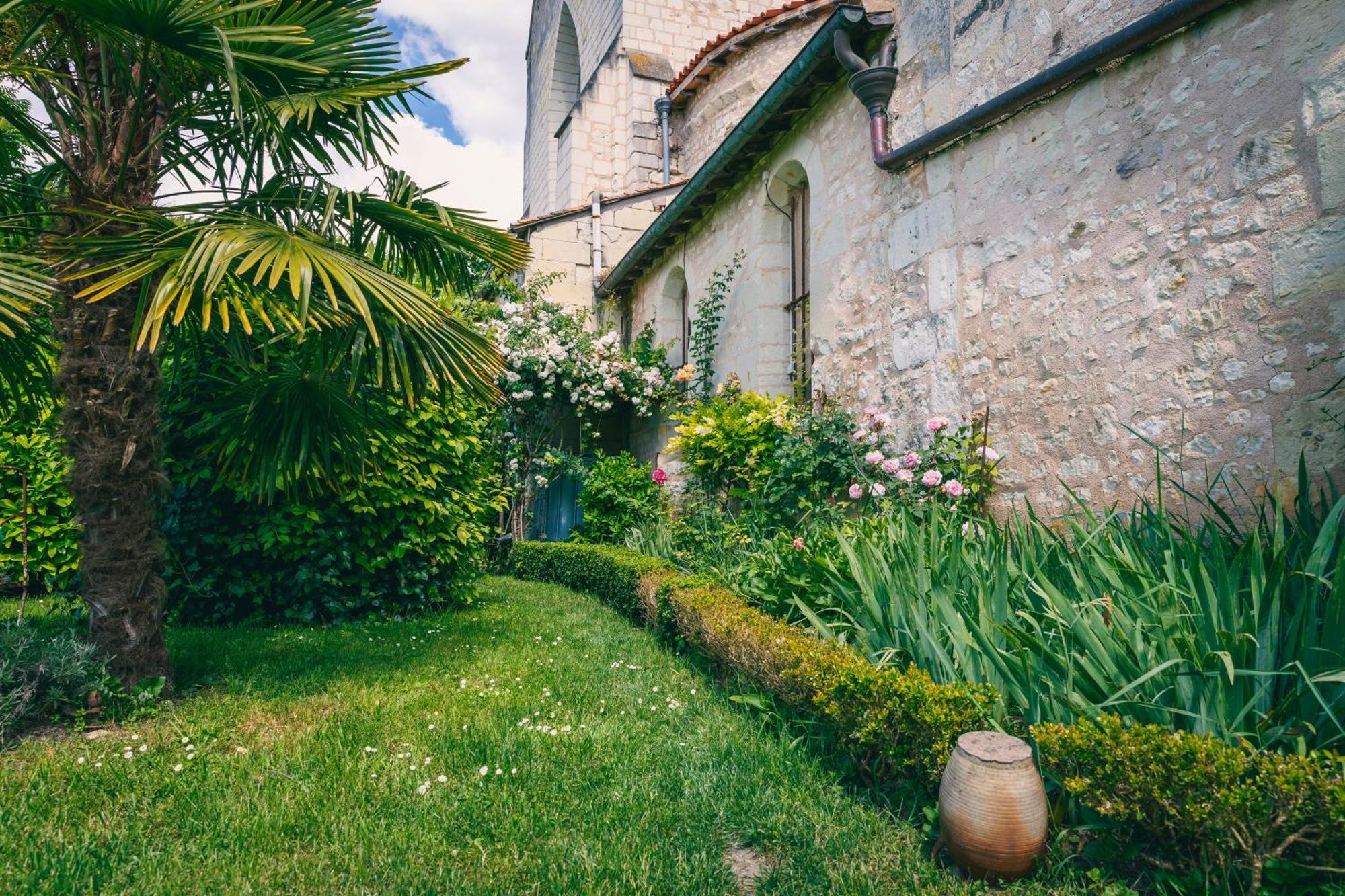 Le Prieure Sainte Croix Hotel Loudun Ngoại thất bức ảnh